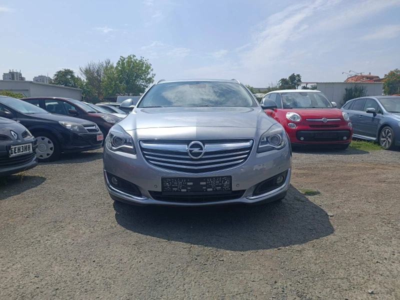 Opel Insignia 1.6i ST Turbo CH, снимка 1 - Автомобили и джипове - 47144919