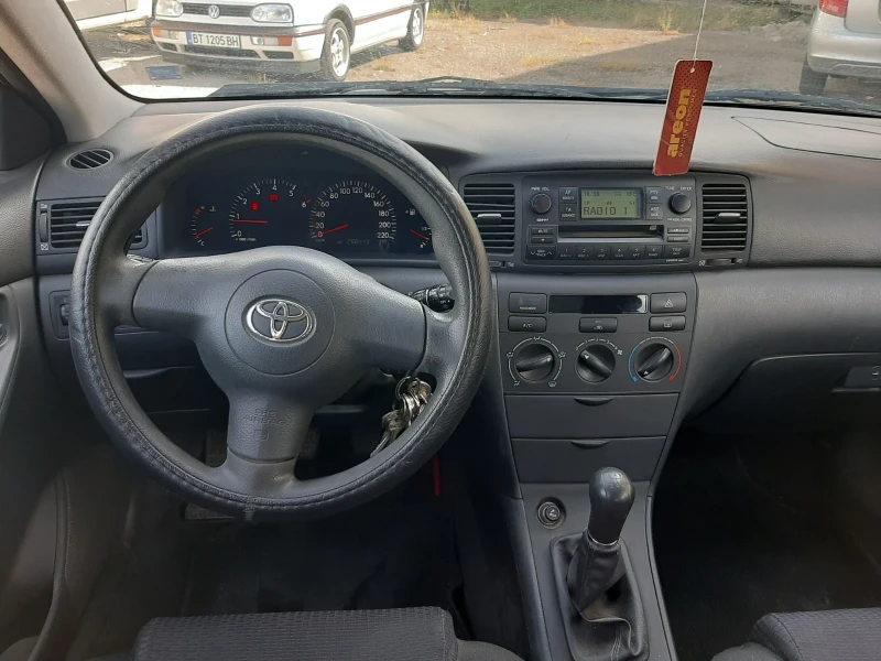 Toyota Corolla 1.4 D4D, снимка 7 - Автомобили и джипове - 48575538