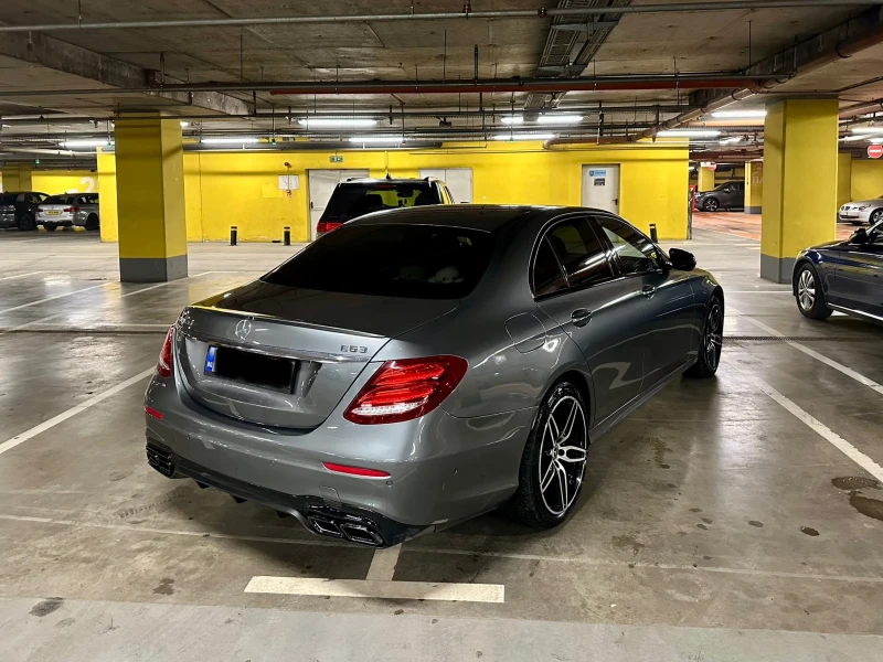 Mercedes-Benz E 220 AMG Пакет, снимка 4 - Автомобили и джипове - 48576275