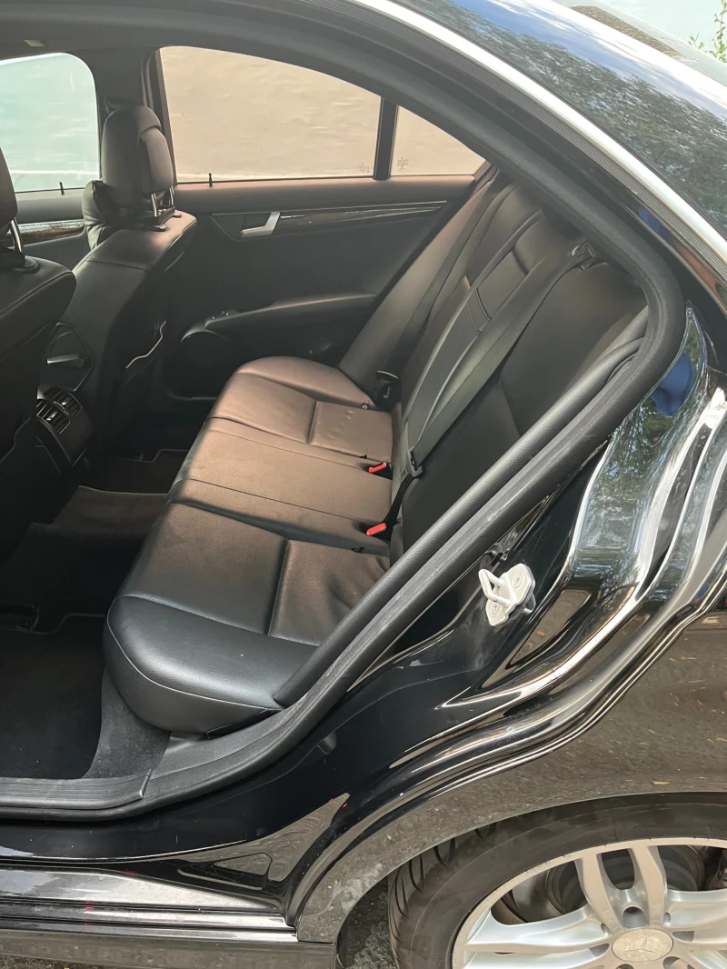 Mercedes-Benz 180 AMG пакет, снимка 6 - Автомобили и джипове - 52732512