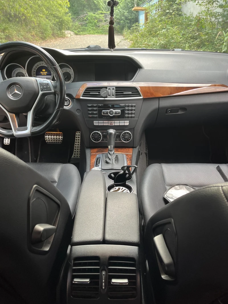 Mercedes-Benz 180 AMG пакет, снимка 8 - Автомобили и джипове - 52732512