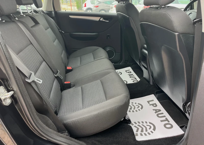 Mercedes-Benz B 180 2.0d* SPORT* NAVI* FACELIFT, снимка 11 - Автомобили и джипове - 51958667