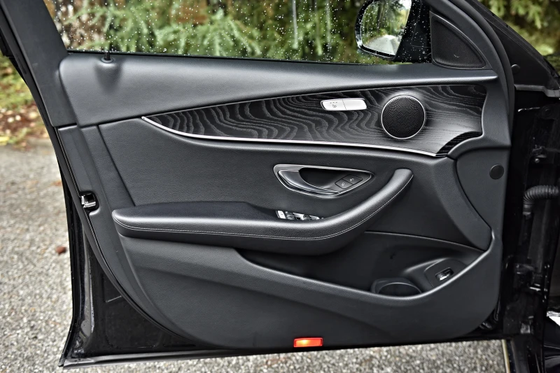 Mercedes-Benz E 220 All-Terrain/FACELIFT/4х4/PremiumPlus/, снимка 9 - Автомобили и джипове - 51991617