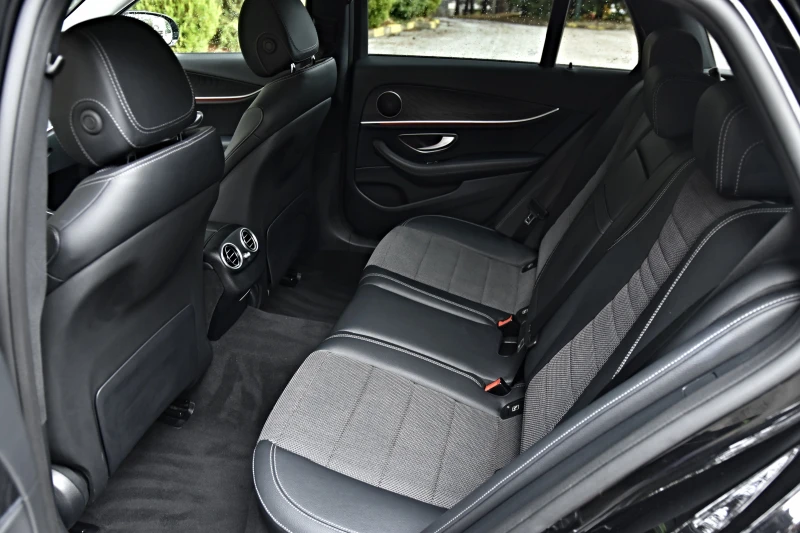 Mercedes-Benz E 220 All-Terrain/FACELIFT/4х4/PremiumPlus/, снимка 8 - Автомобили и джипове - 51991617