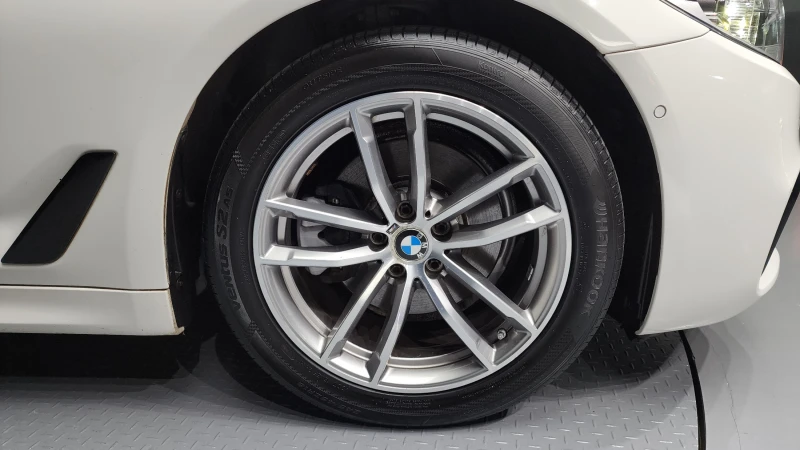 BMW 520 d M sport, снимка 5 - Автомобили и джипове - 52561620