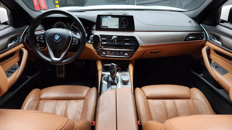 BMW 520 d M sport, снимка 6 - Автомобили и джипове - 52561620