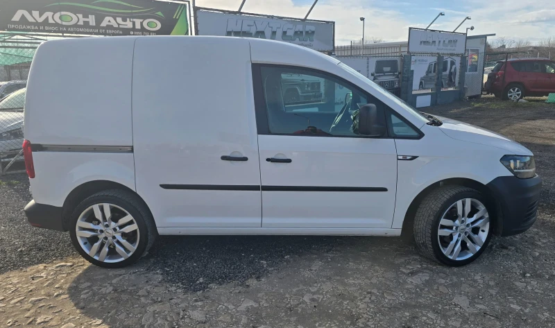 VW Caddy 2.0* NAVI* TOP , снимка 8 - Автомобили и джипове - 52957529