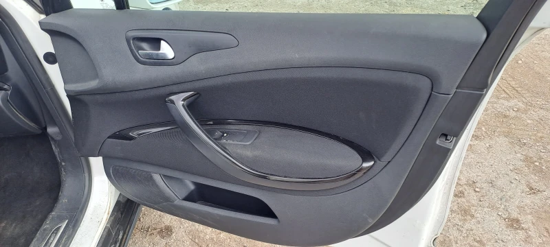 Citroen C5 2.0HDI Автоматик, снимка 13 - Автомобили и джипове - 53227899