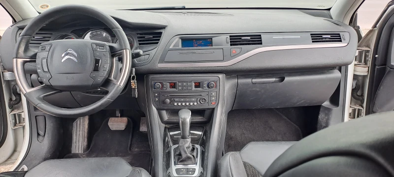 Citroen C5 2.0HDI Автоматик, снимка 16 - Автомобили и джипове - 53227899