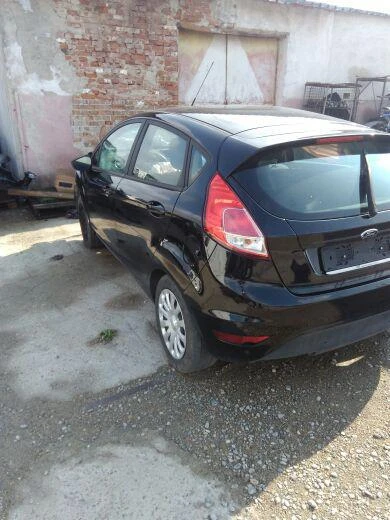 Ford Fiesta 1.5 D - изображение 4