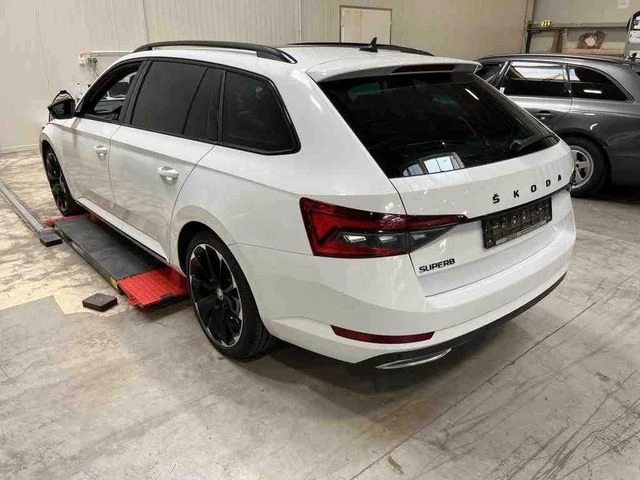 Skoda Superb 2.0 TDI/200 PS/SPORTLINE - изображение 2