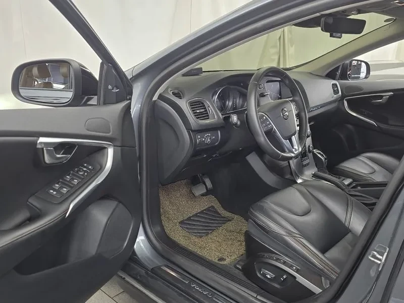 Volvo V40 Cross Country D3 | Mobile.bg � ����������� 10
