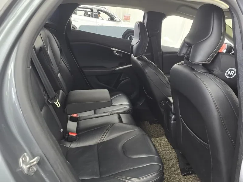 Volvo V40 Cross Country D3 | Mobile.bg � ����������� 11