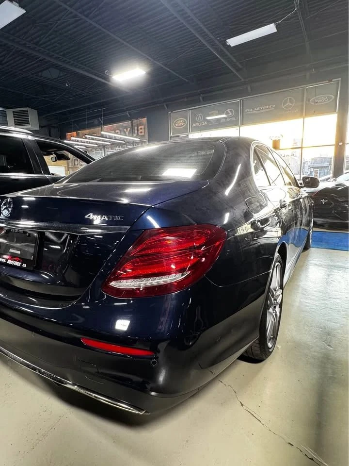 Mercedes-Benz E 300, снимка 2 - Автомобили и джипове - 56723794