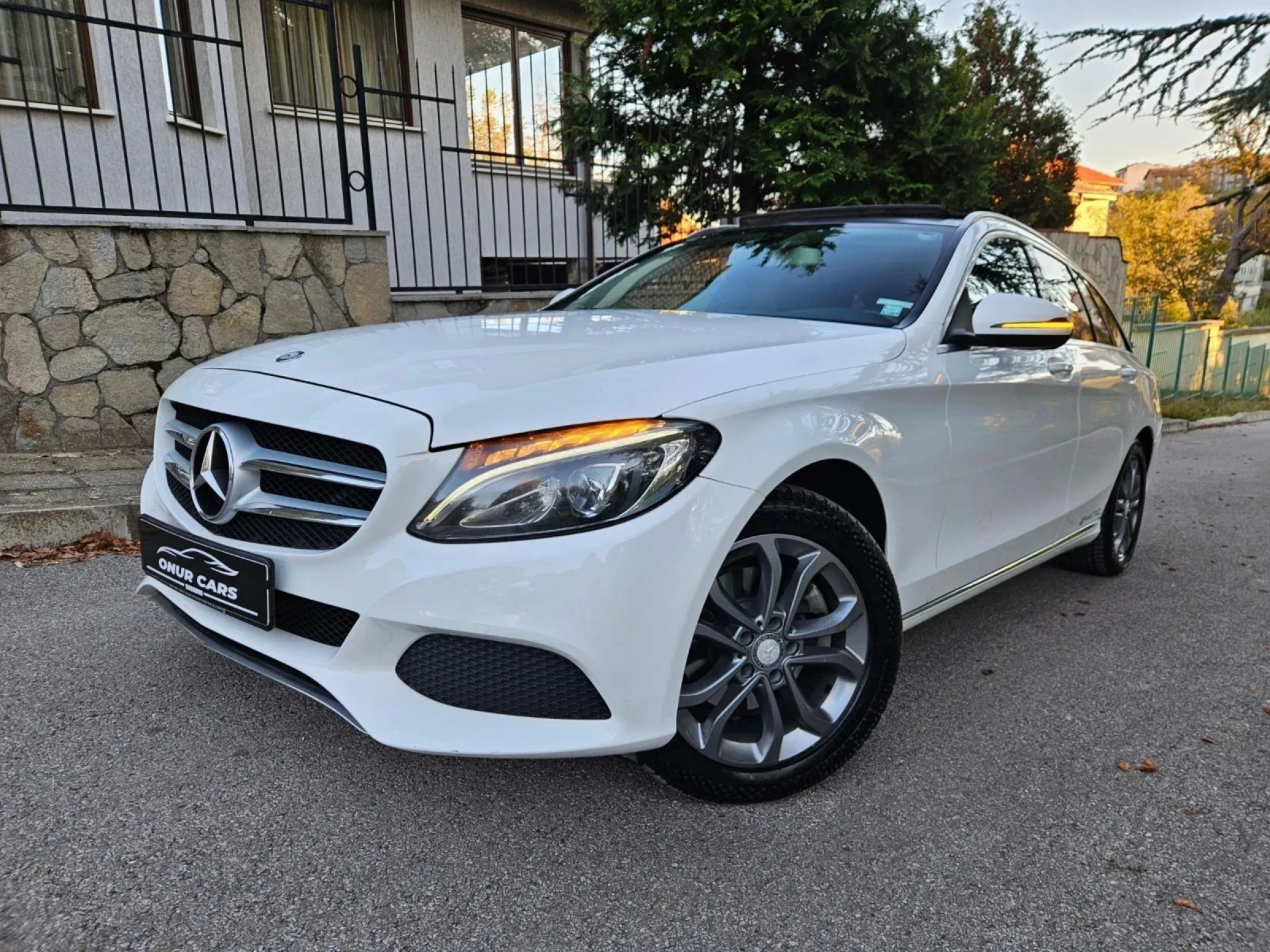 Mercedes-Benz C 220 D 4-MATIC /AIRMATIC/PANORAMA/FULL LED/7G+ /F1 , снимка 1