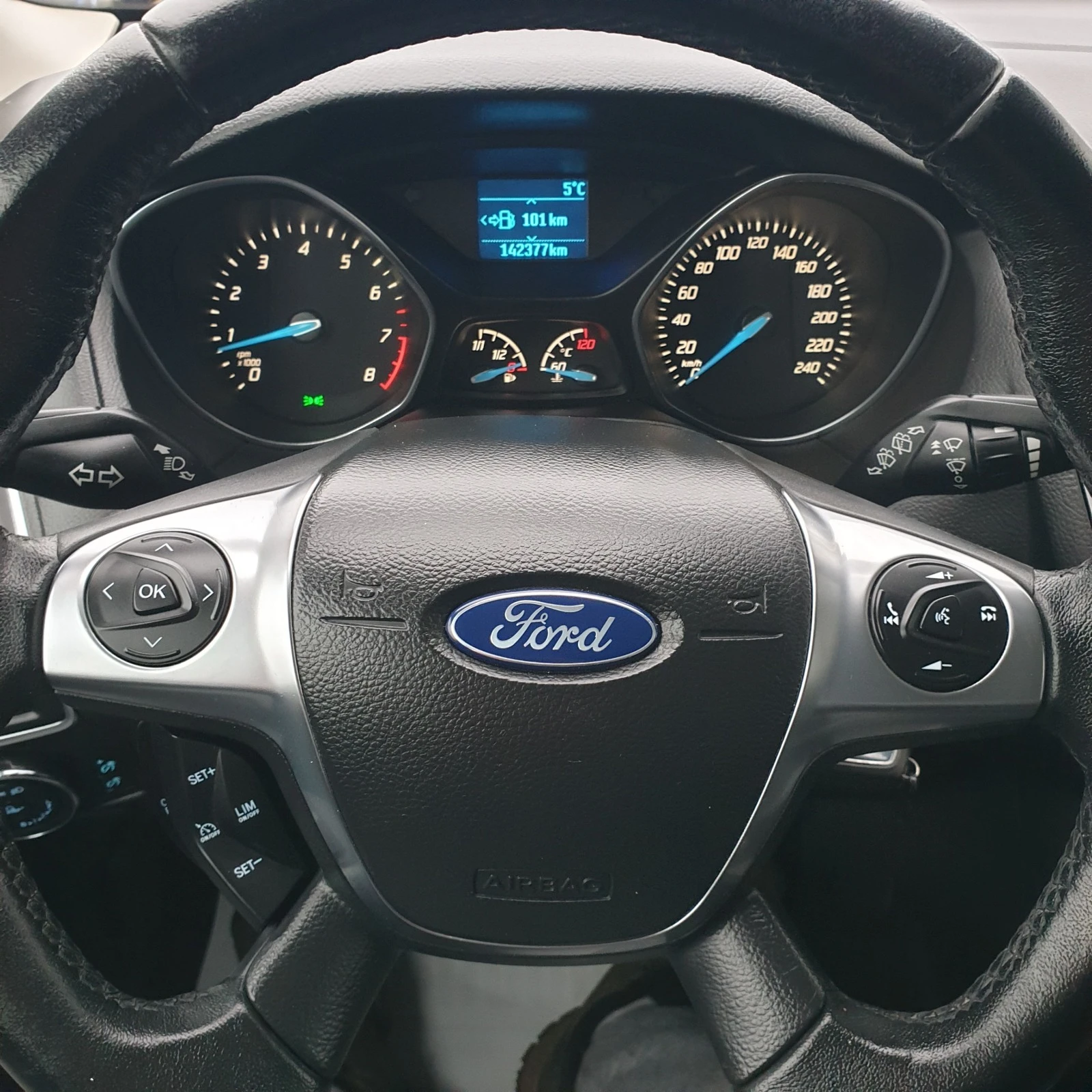 Ford Focus 1.0i EcoBoost - изображение 10