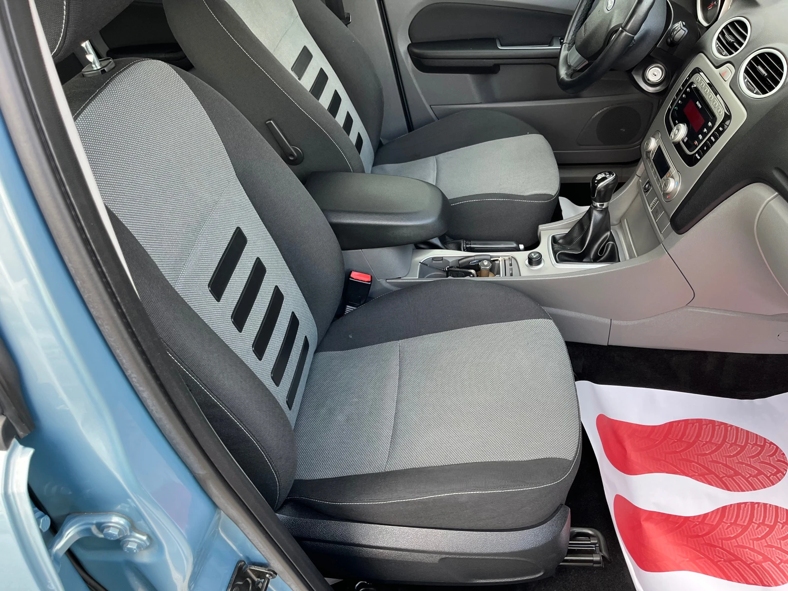 Ford Focus 1.6 i GPL - изображение 10