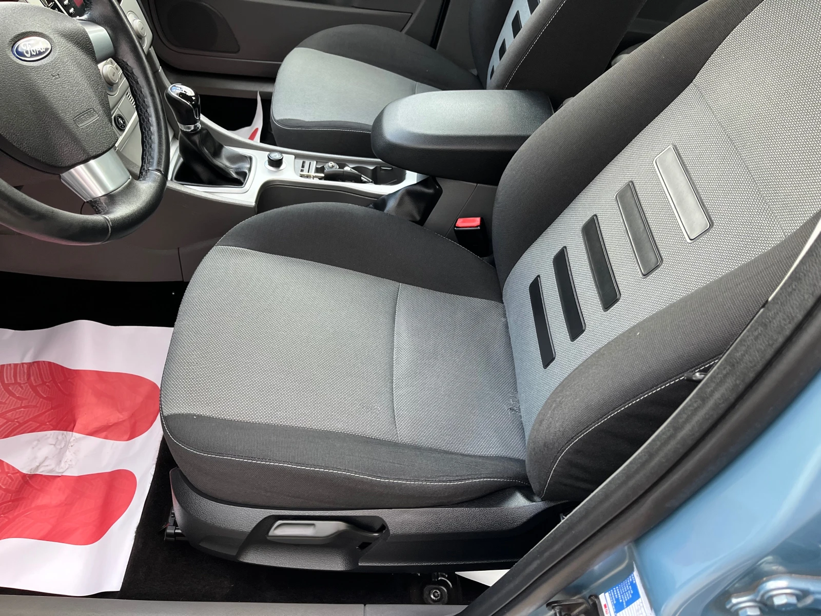 Ford Focus 1.6 i GPL - изображение 9