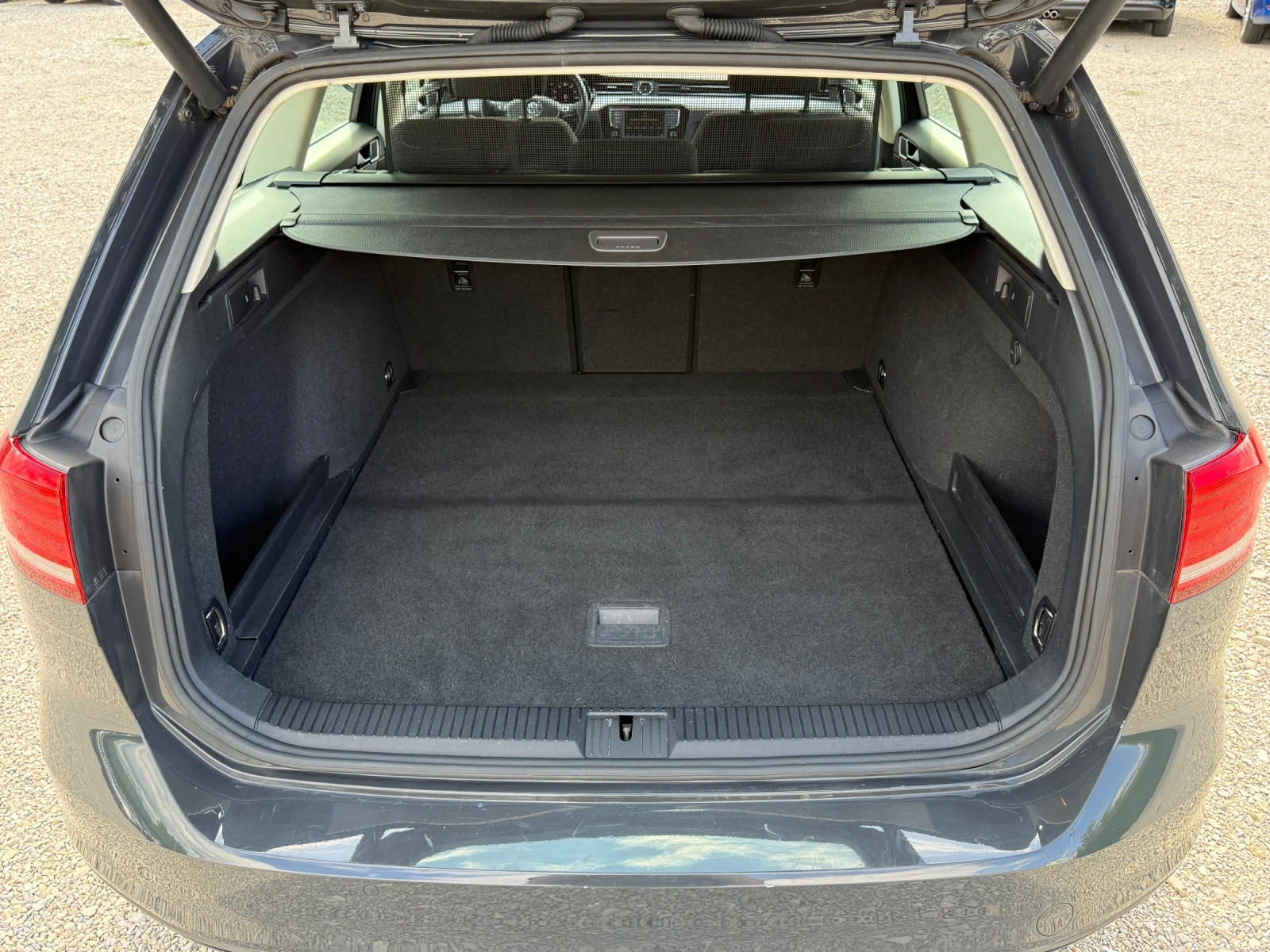 VW Passat 2.0tdi Virtual-Distronik - изображение 10