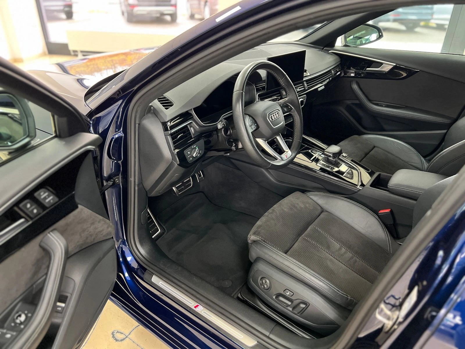 Audi A4 S LINE - изображение 10