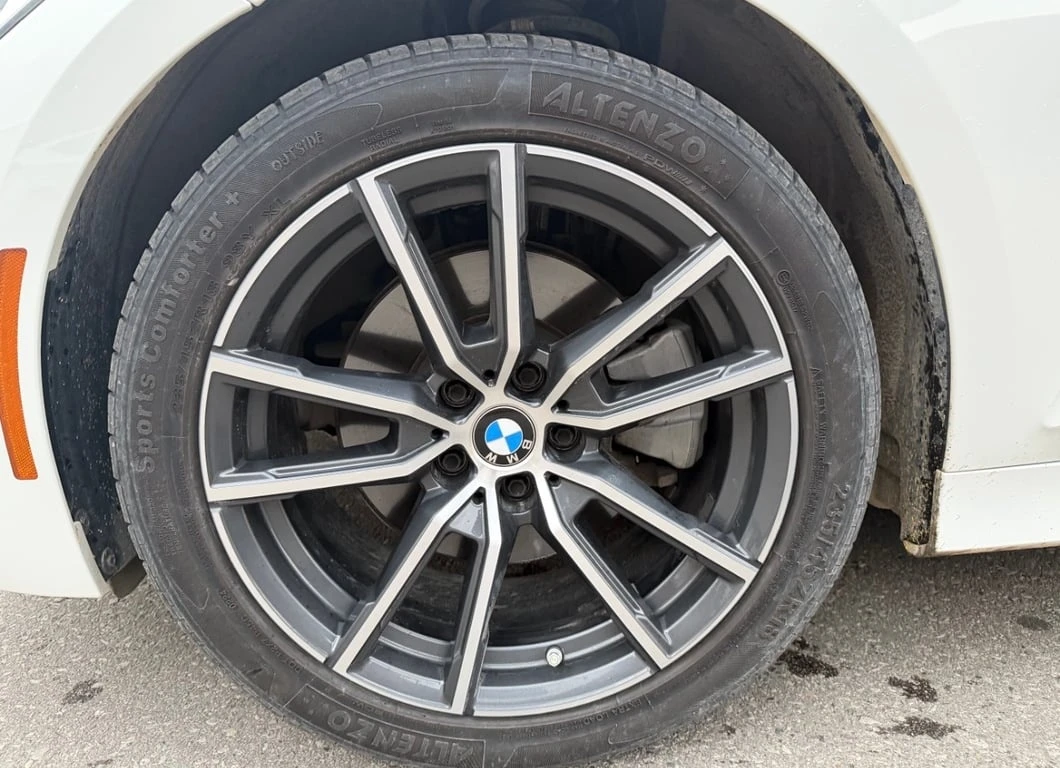 BMW 330 * 330i xDrive * CARFAX *    | Mobile.bg   17