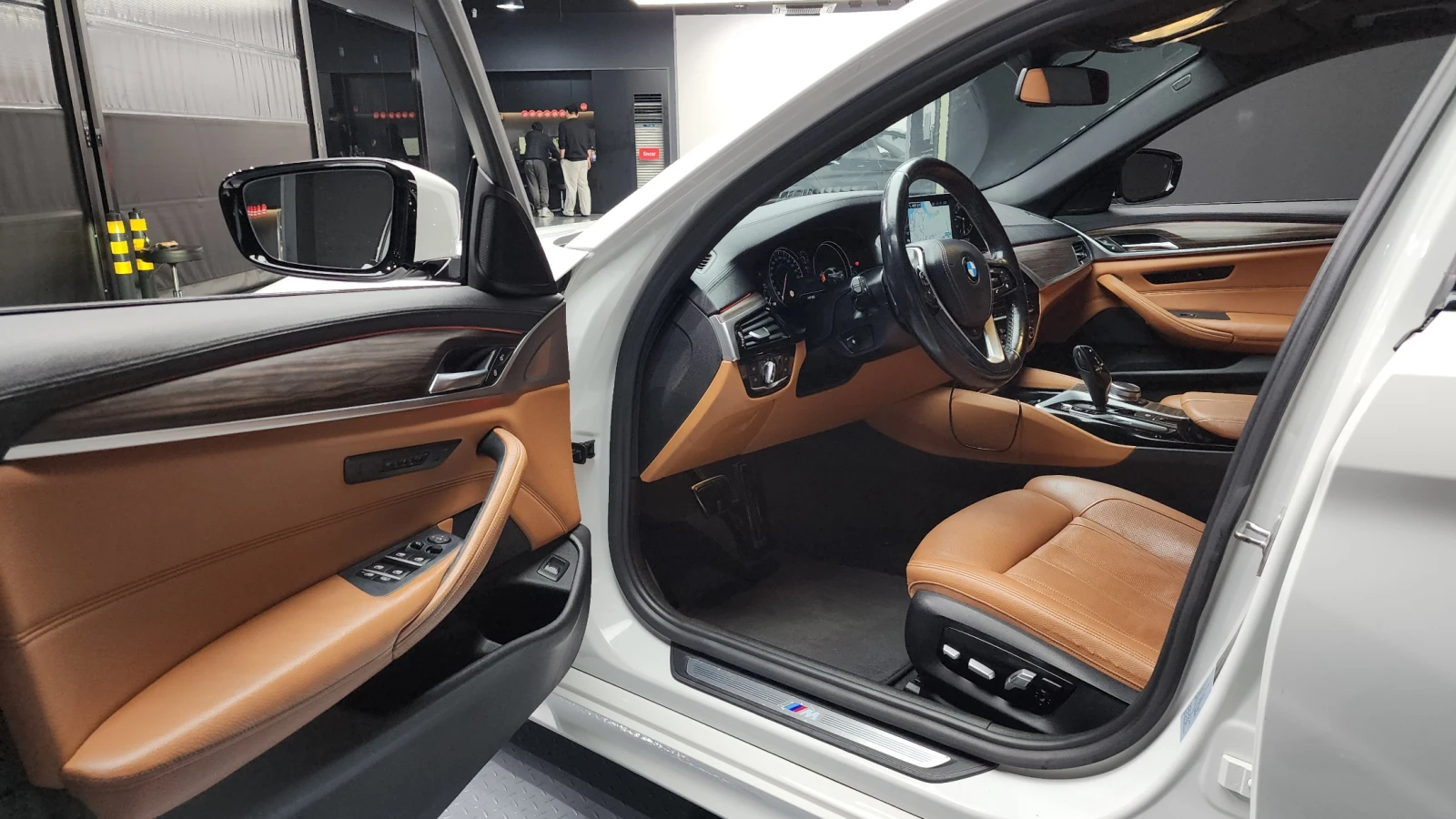 BMW 520 d M sport - изображение 9