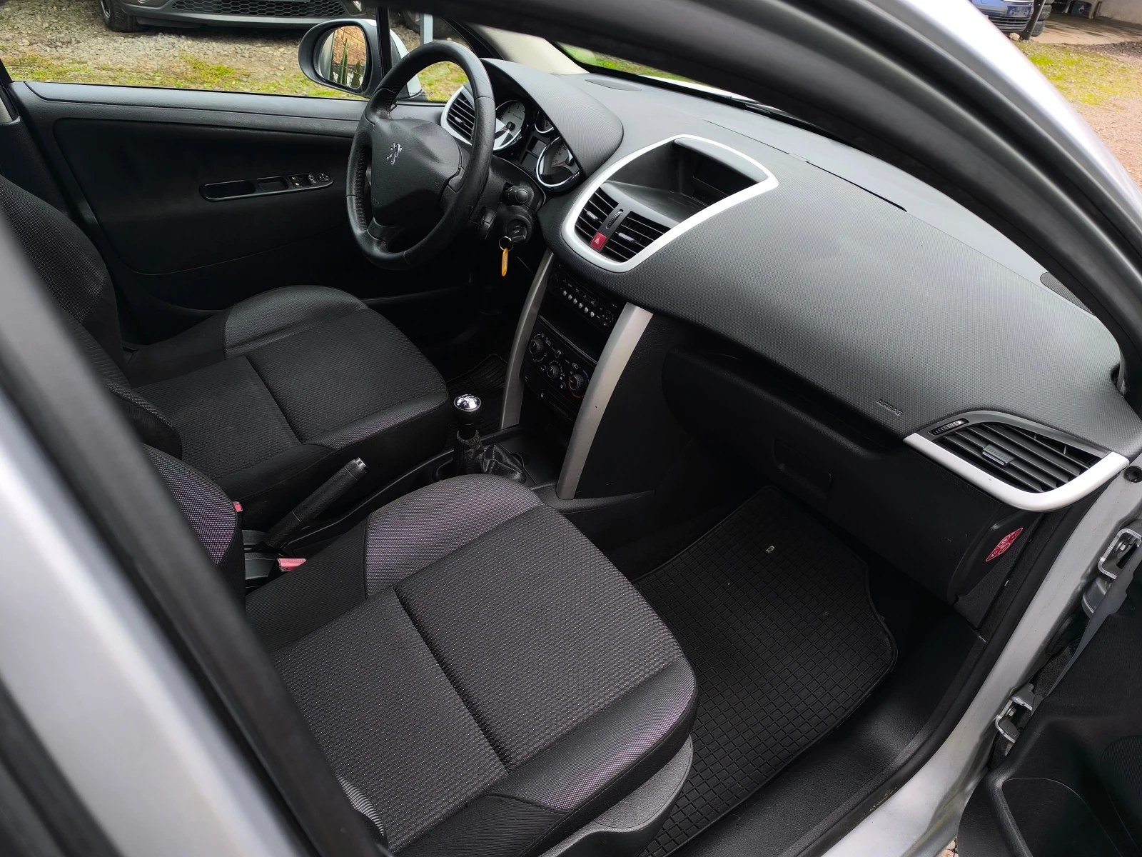 Peugeot 207 FACE LIFT-1.4i-95��-��������-��������-EURO 5 !!! | Mobile.bg � ����������� 14