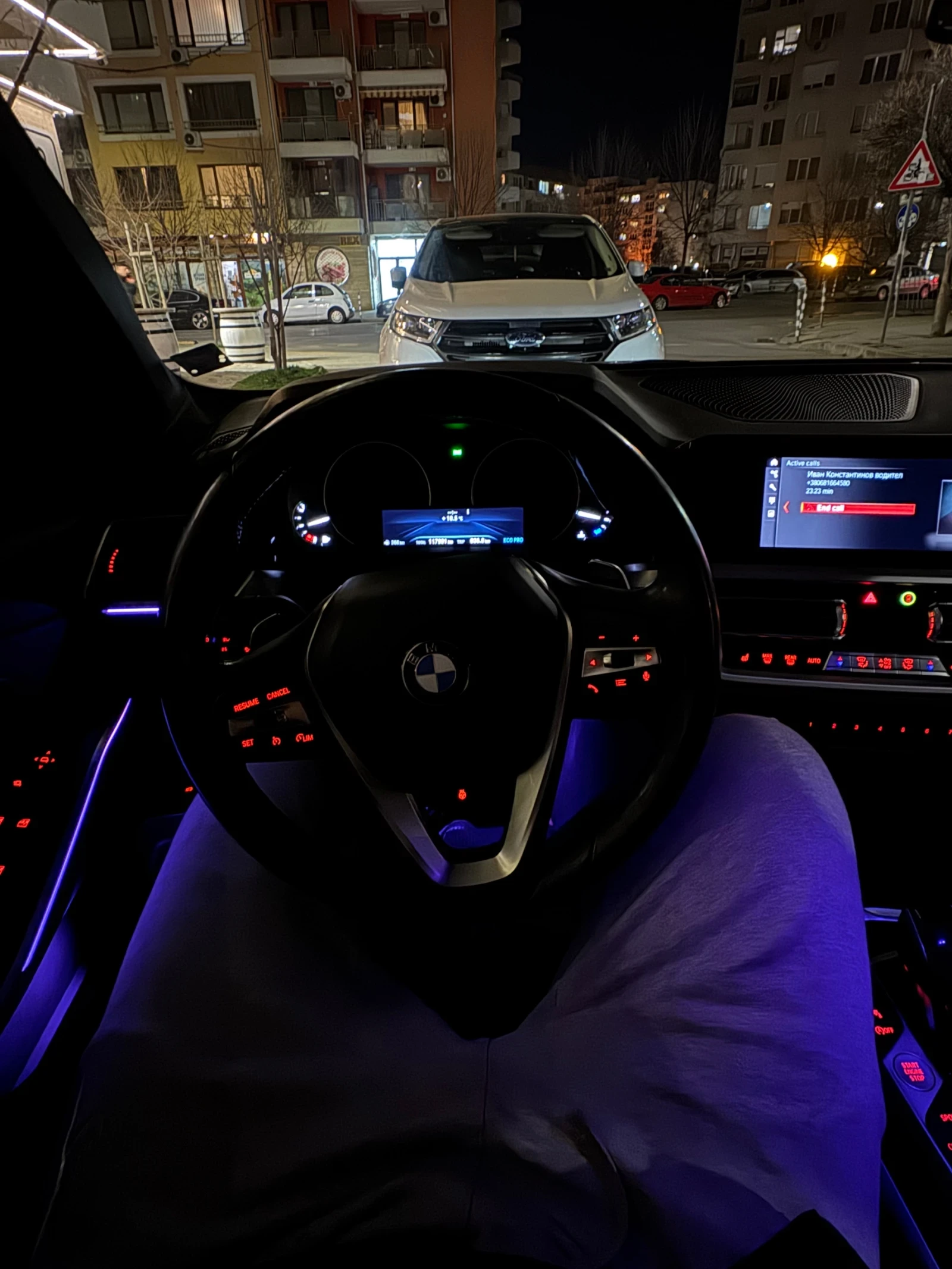 BMW 330 Хdrive B48 119 000 км, снимка 16 - Автомобили и джипове - 53919331