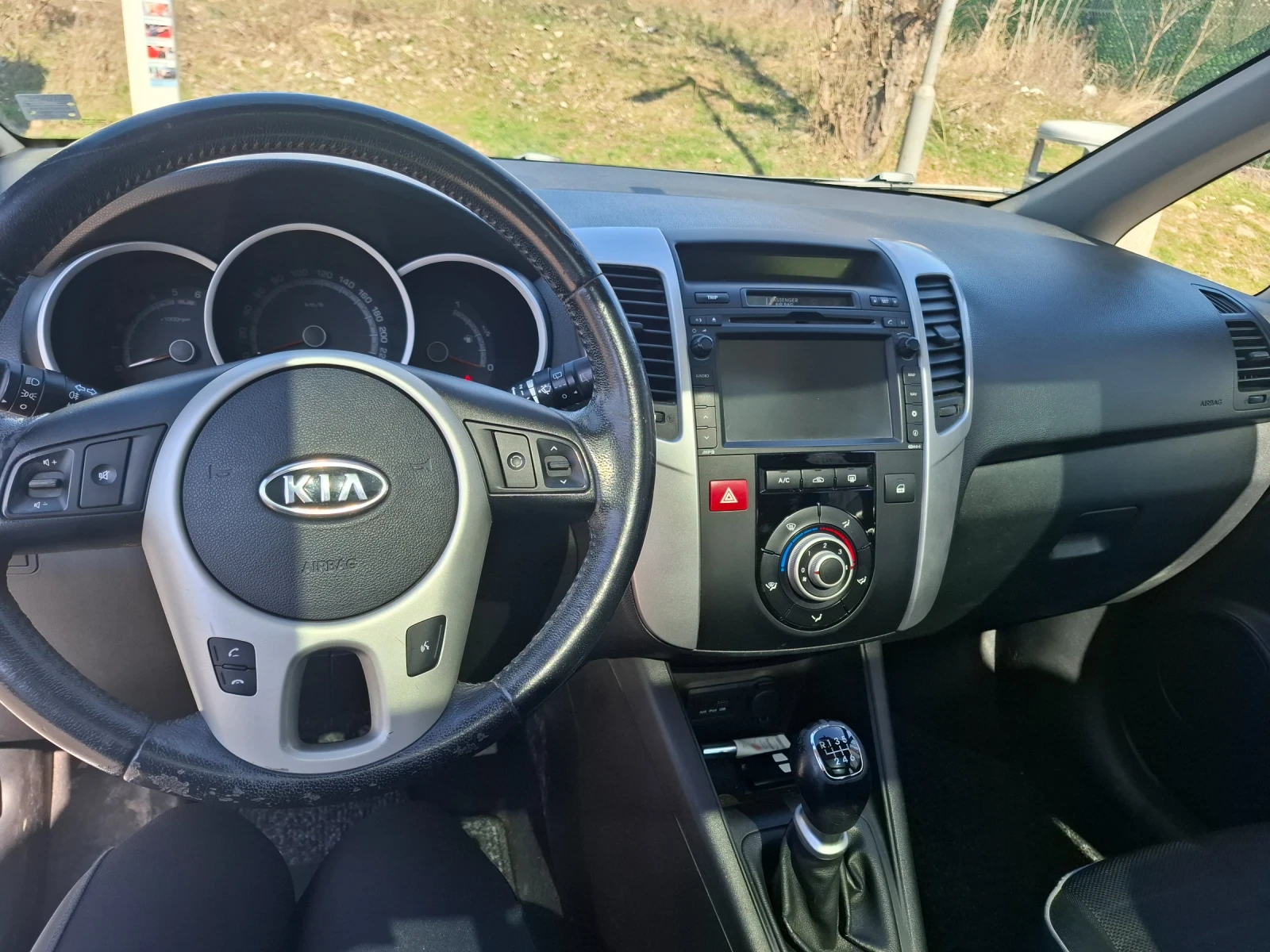 Kia Venga, снимка 5 - Автомобили и джипове - 53863009