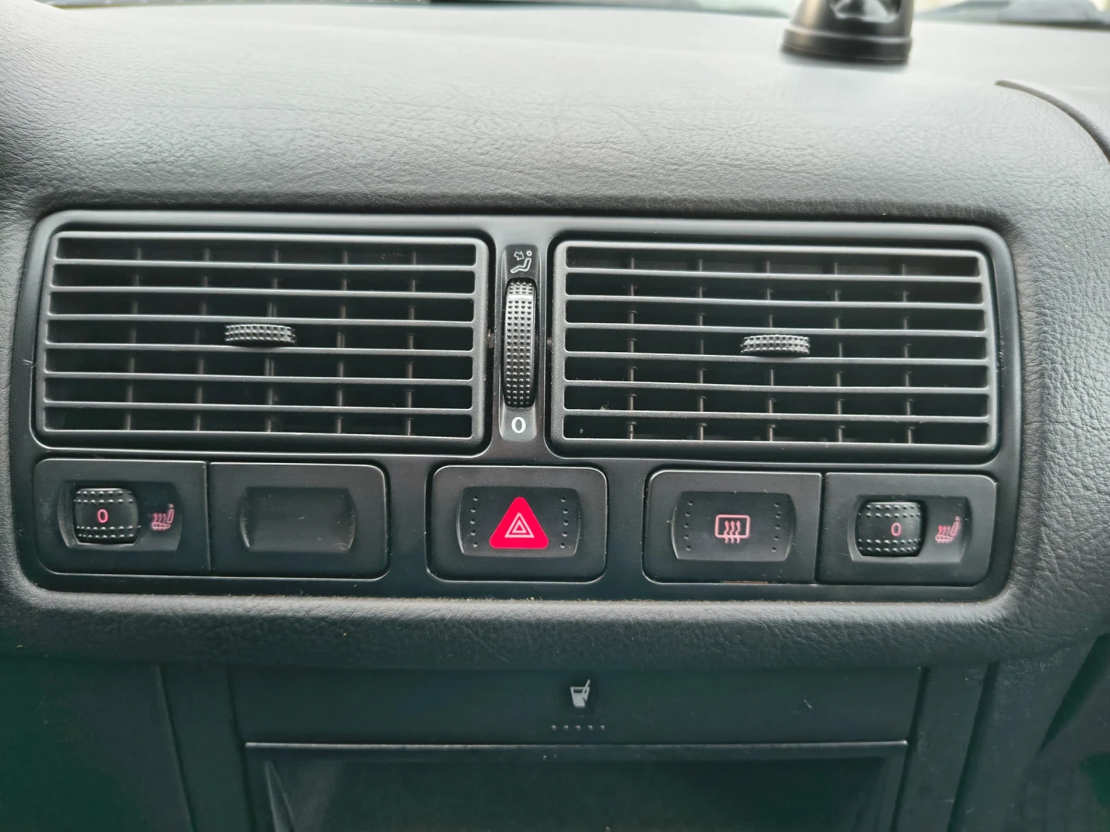 VW Golf, снимка 9 - Автомобили и джипове - 54007460