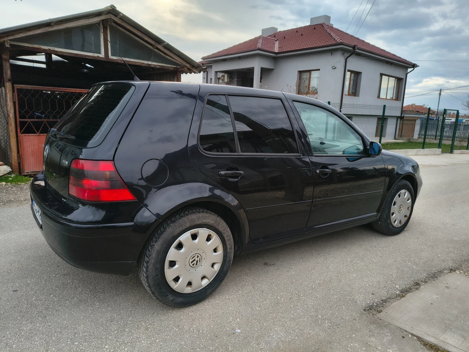 VW Golf, снимка 4 - Автомобили и джипове - 54007460