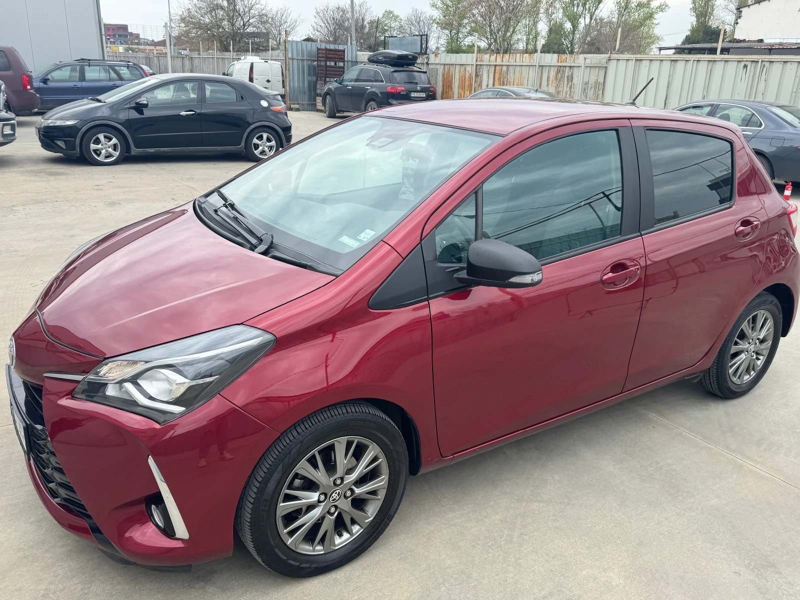 Toyota Yaris, снимка 3 - Автомобили и джипове - 54221058