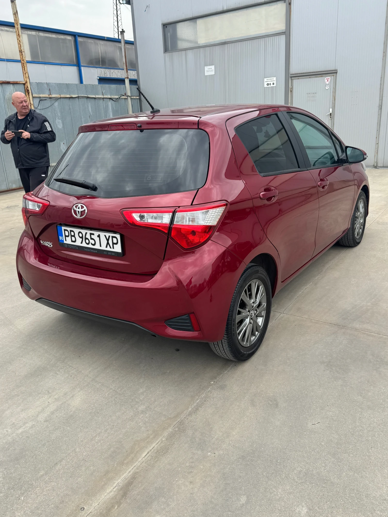Toyota Yaris, снимка 6 - Автомобили и джипове - 54221058