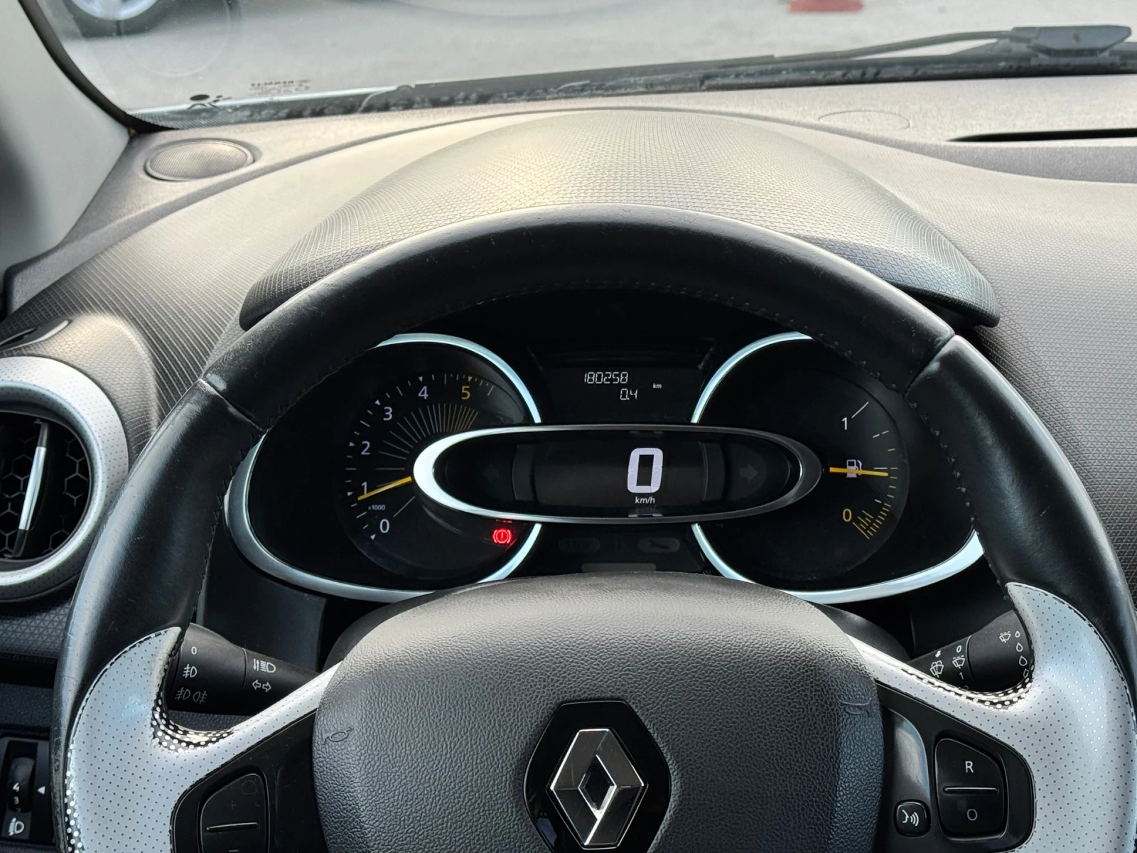 Renault Clio 1.5DCI DUEL COLOR ИТАЛИЯ, снимка 12 - Автомобили и джипове - 54544401