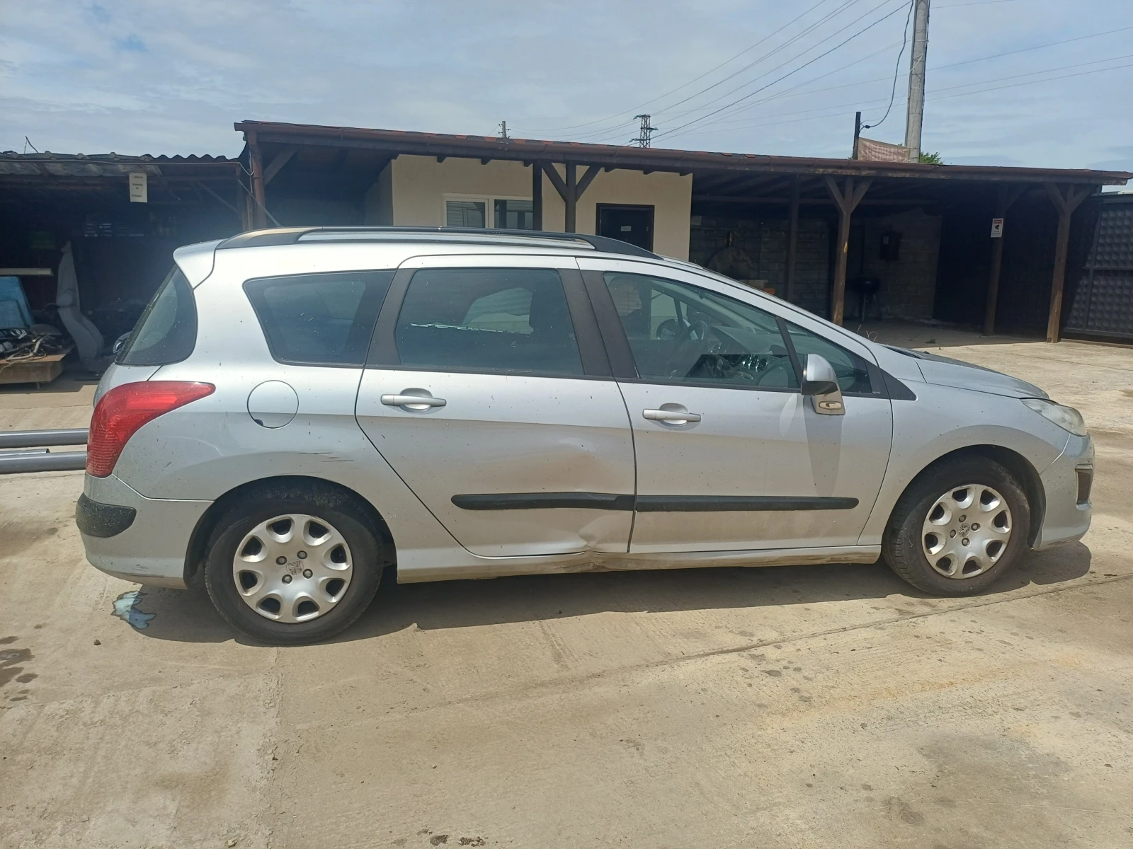 Peugeot 308 SW 1.6HDI, снимка 3 - Автомобили и джипове - 54608919