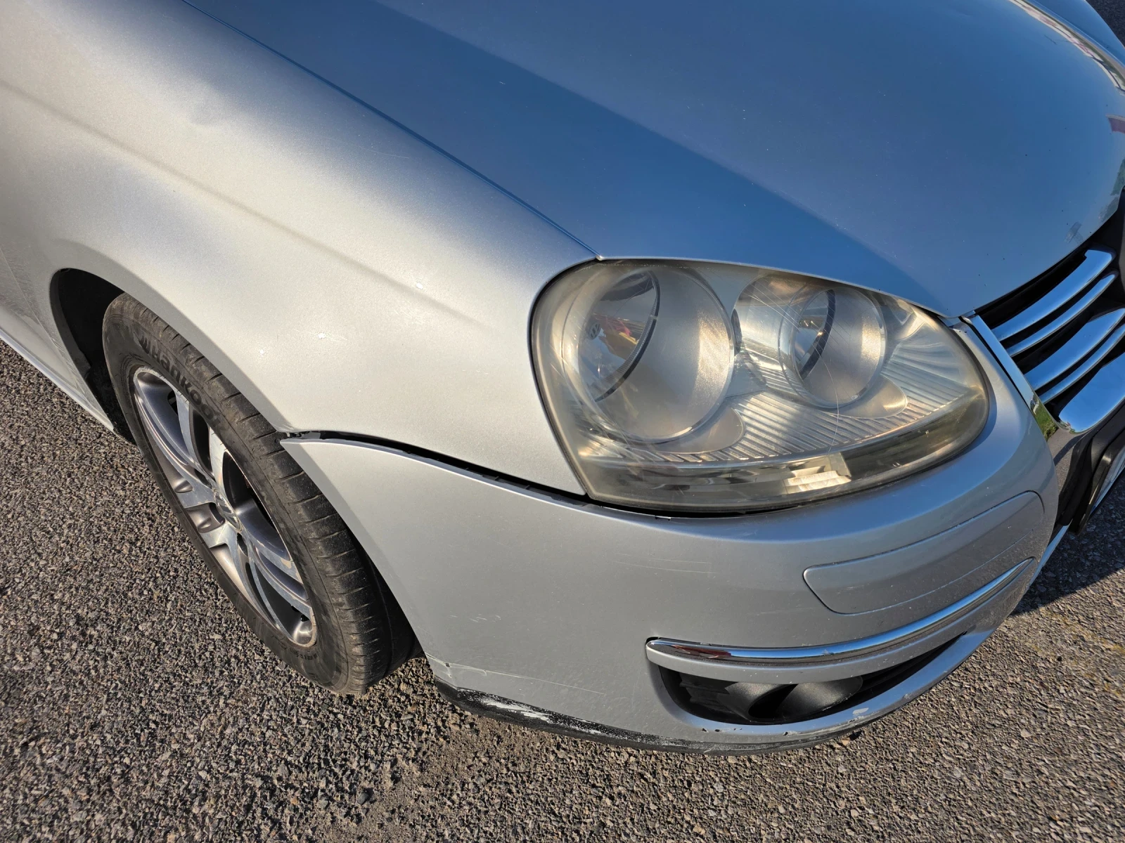 VW Jetta 2.0 TDI, снимка 16 - Автомобили и джипове - 54745704