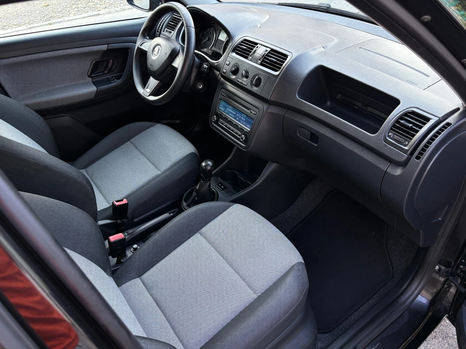 Skoda Fabia 1.2i.  Monte Carlo#Фейслифт# Обслужена# 85 000км# , снимка 8 - Автомобили и джипове - 54812751