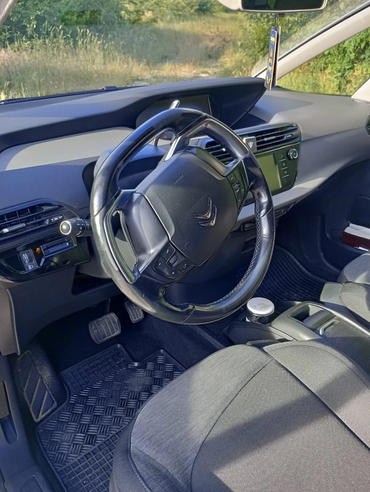 Citroen Grand C4 Picasso 1.6, снимка 7 - Автомобили и джипове - 54887523