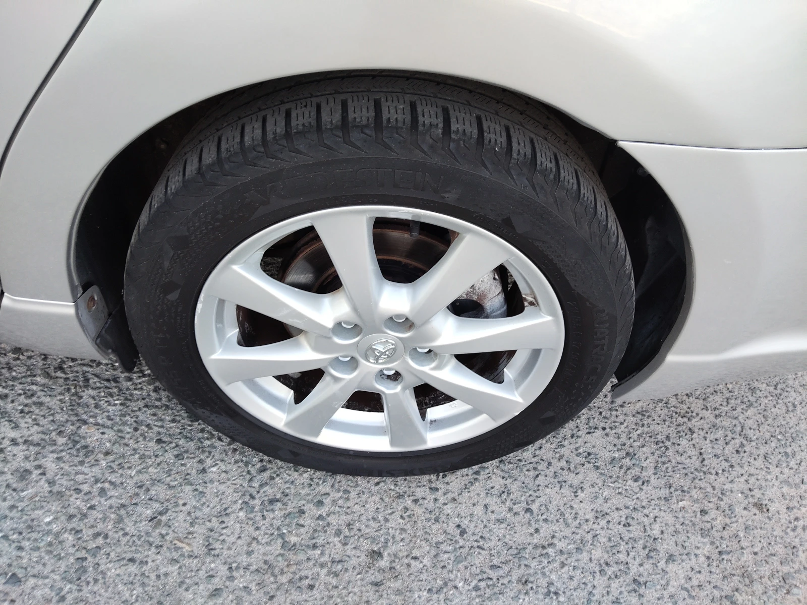 Toyota Avensis 1, 8i 147ps 83000km!!!, снимка 12 - Автомобили и джипове - 54911008