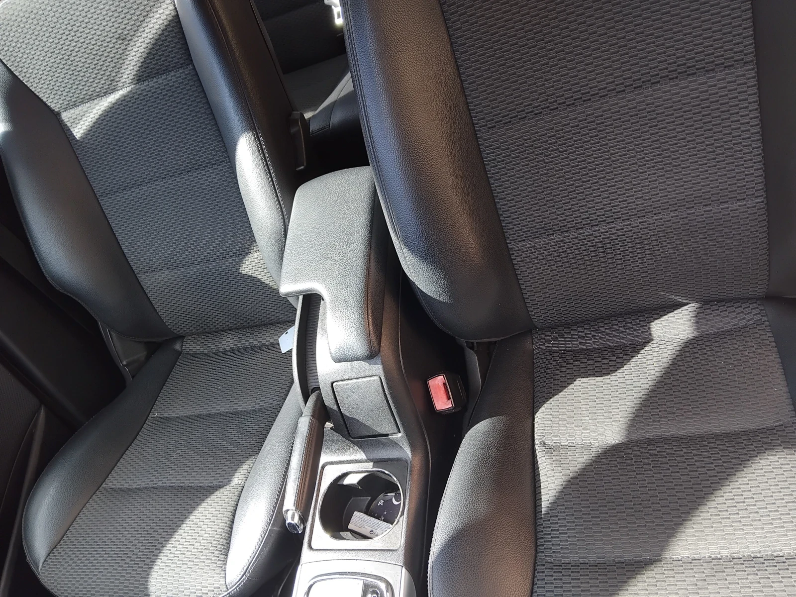 Mercedes-Benz B 180, снимка 6 - Автомобили и джипове - 54919139