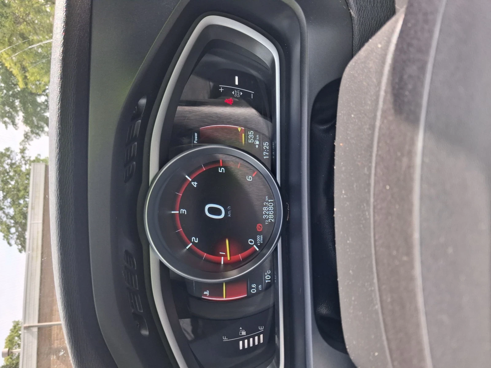 Volvo V40, снимка 6 - Автомобили и джипове - 54989430