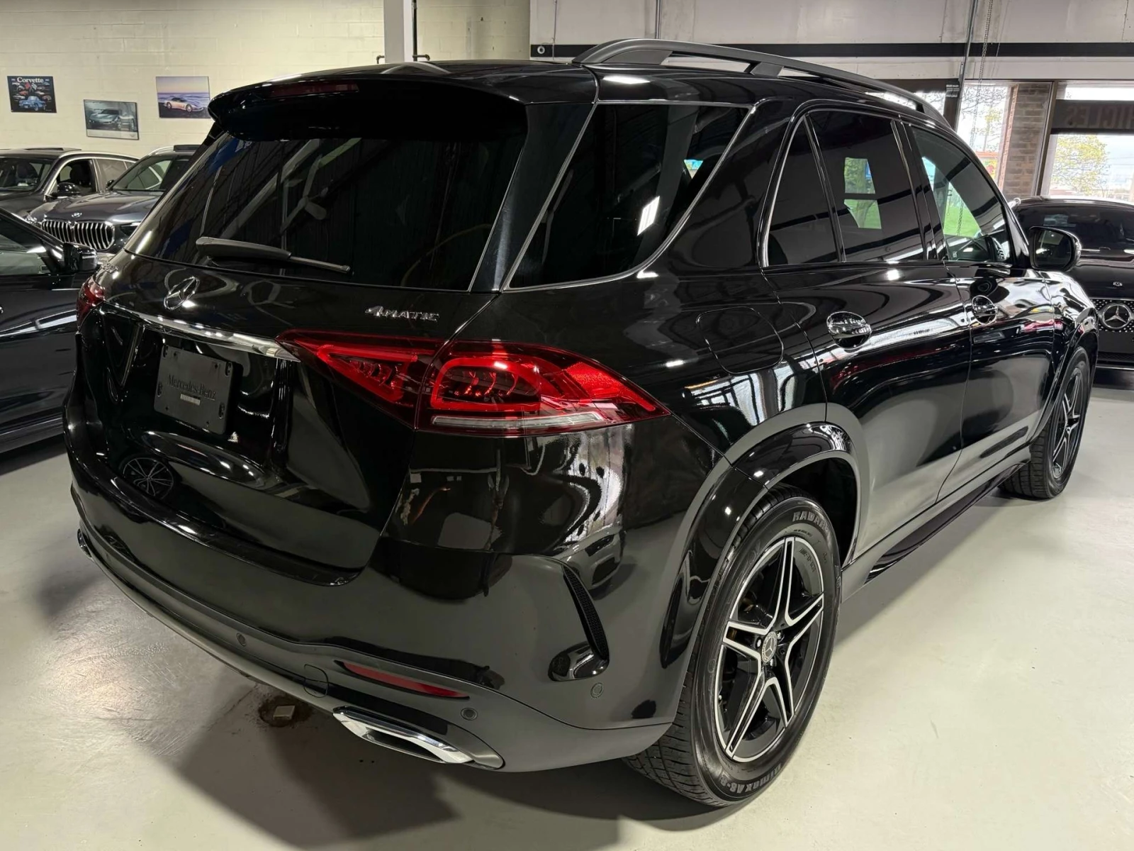 Mercedes-Benz GLE 450  4MATIC AMG NIGHT PKG / ЦЕНА ДО БЪЛГАРИЯ ! , снимка 5 - Автомобили и джипове - 55010561