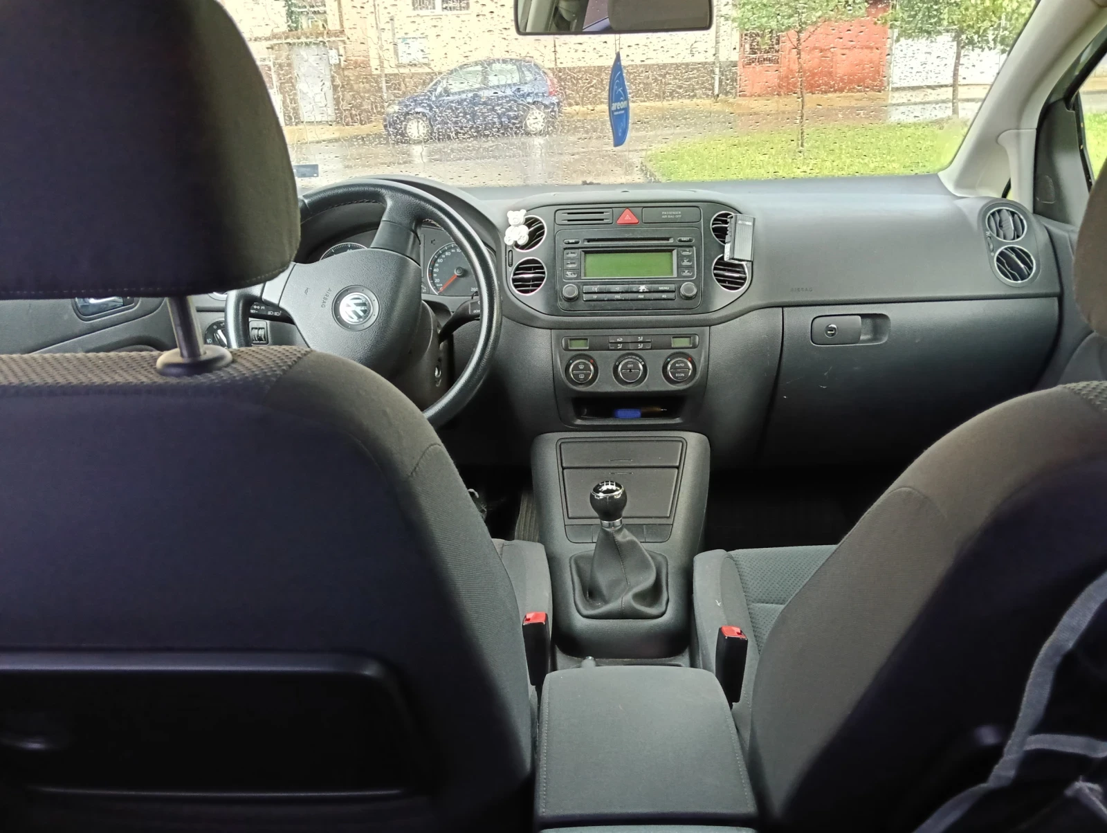 VW Golf Plus 1.6fsi, снимка 5 - Автомобили и джипове - 55191839