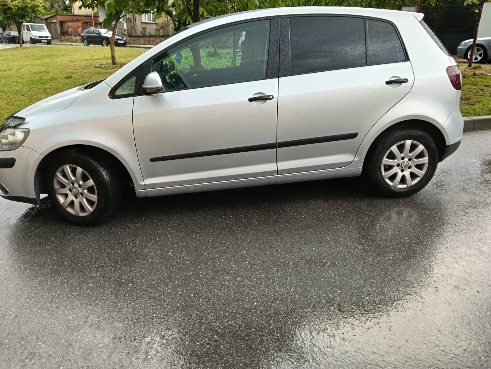 VW Golf Plus 1.6fsi, снимка 3 - Автомобили и джипове - 55191839