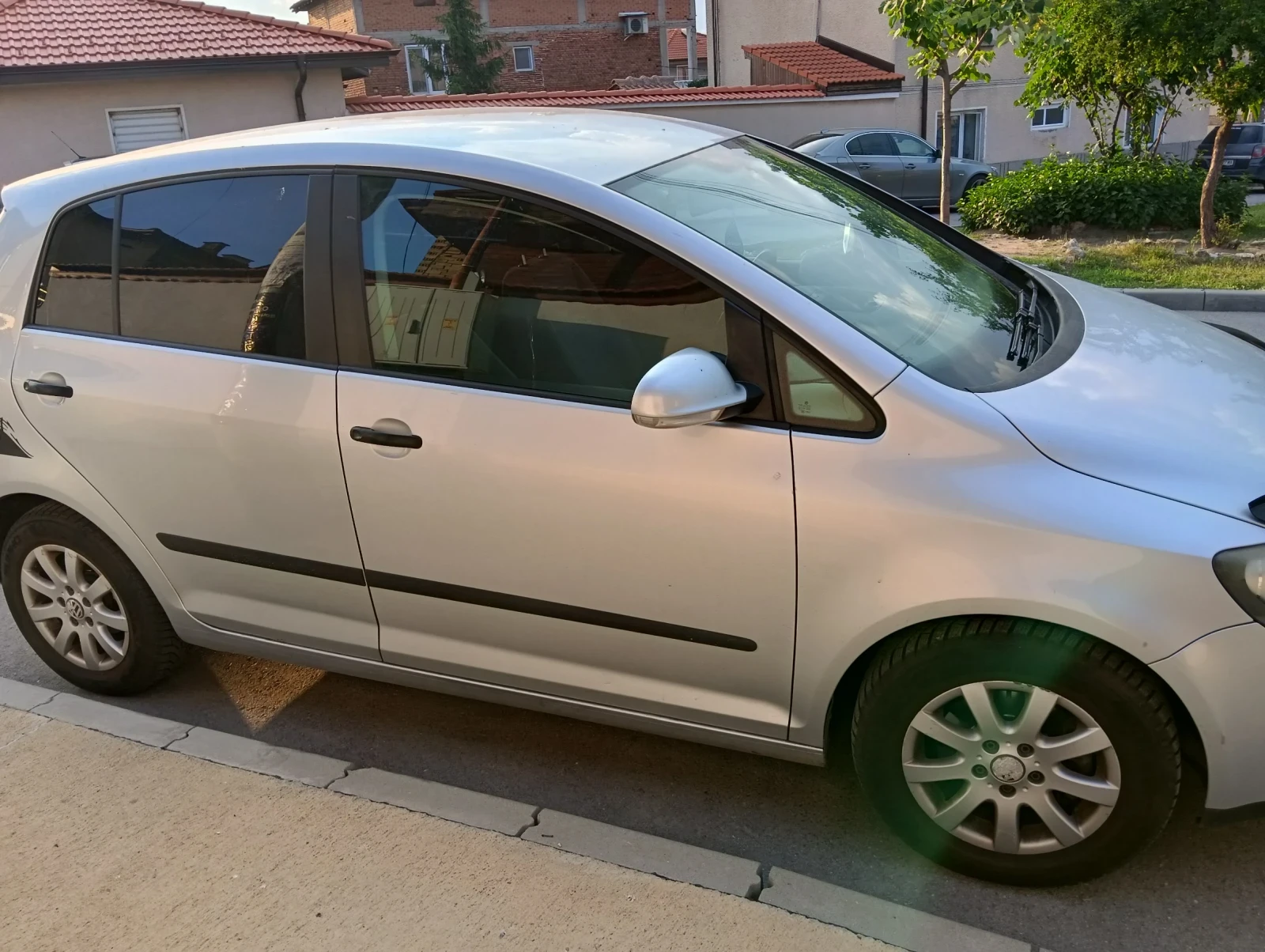 VW Golf Plus 1.6fsi, снимка 9 - Автомобили и джипове - 55191839