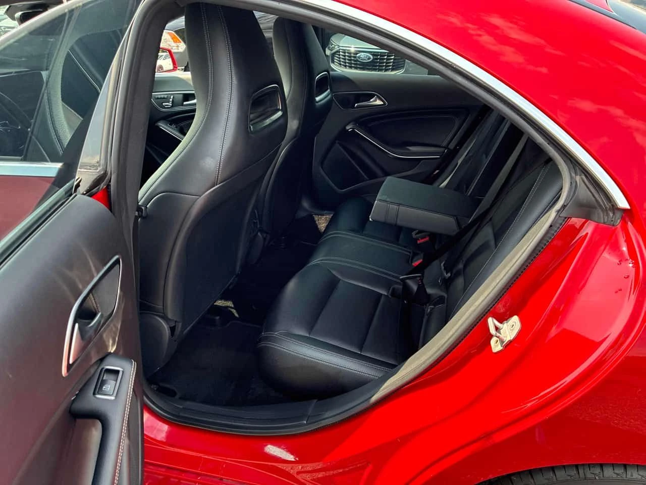 Mercedes-Benz CLA 250 * CARFAX * ОПЦИЯ ЗА ФИНАНСИРАНЕ * , снимка 14 - Автомобили и джипове - 55580569