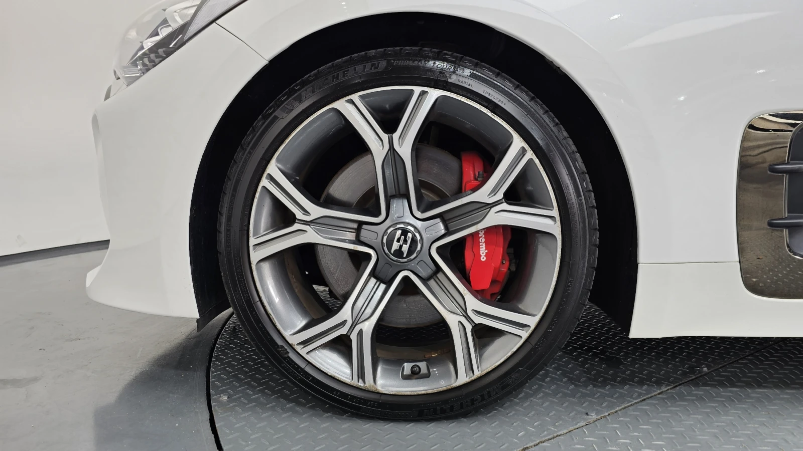 Kia Stinger 3.3* ЕЛ. БАГАЖНИК* BLIND SPOT* HUD* КРАЙНА ЦЕНА, снимка 5 - Автомобили и джипове - 55595114