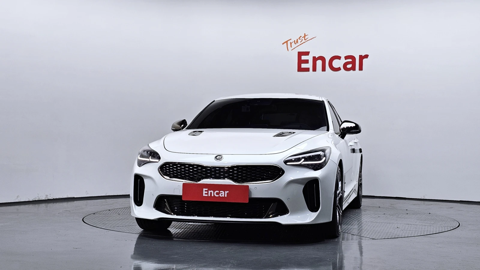 Kia Stinger 3.3* ЕЛ. БАГАЖНИК* BLIND SPOT* HUD* КРАЙНА ЦЕНА, снимка 3 - Автомобили и джипове - 55595114