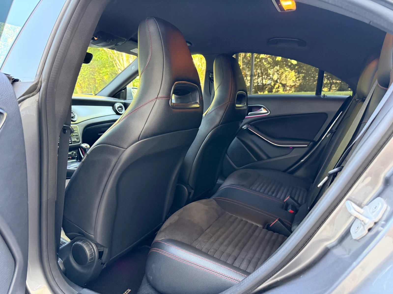 Mercedes-Benz CLA 200 CDI, снимка 11 - Автомобили и джипове - 55942079