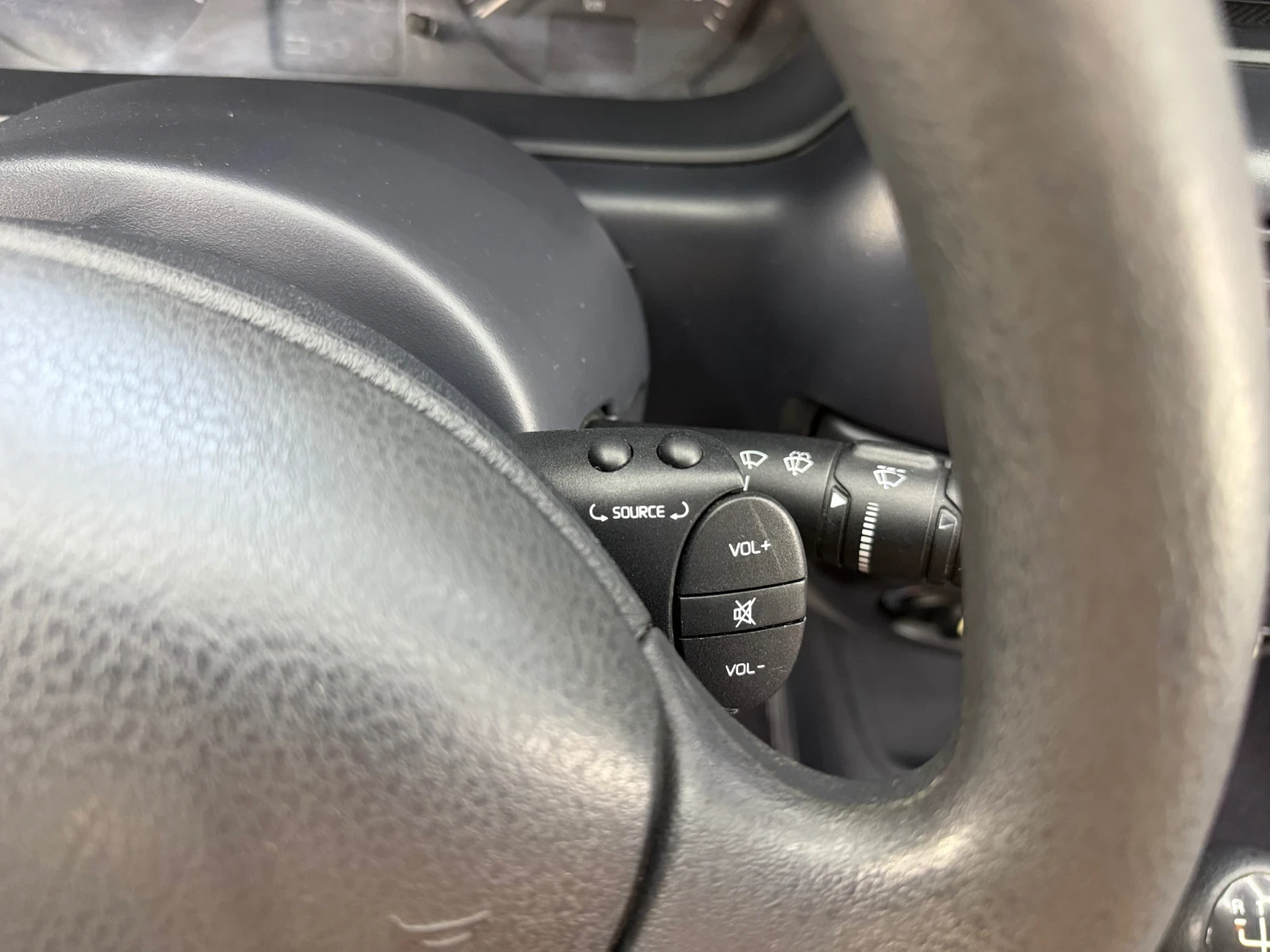 Renault Megane 16V ВНОС, снимка 8 - Автомобили и джипове - 56141260